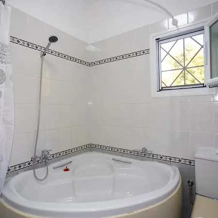 Апартаменты Spiros House Kynopiastai