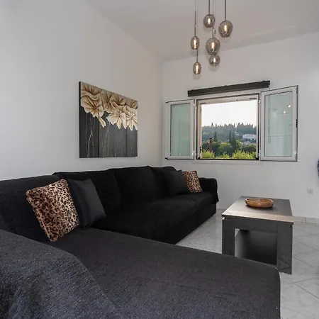 Апартаменты Spiros House Kynopiastai