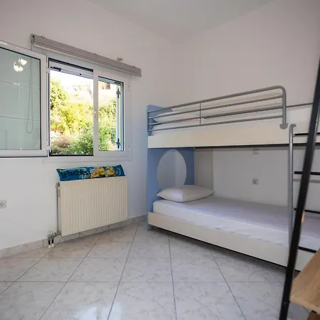Spiros House Kynopiástai